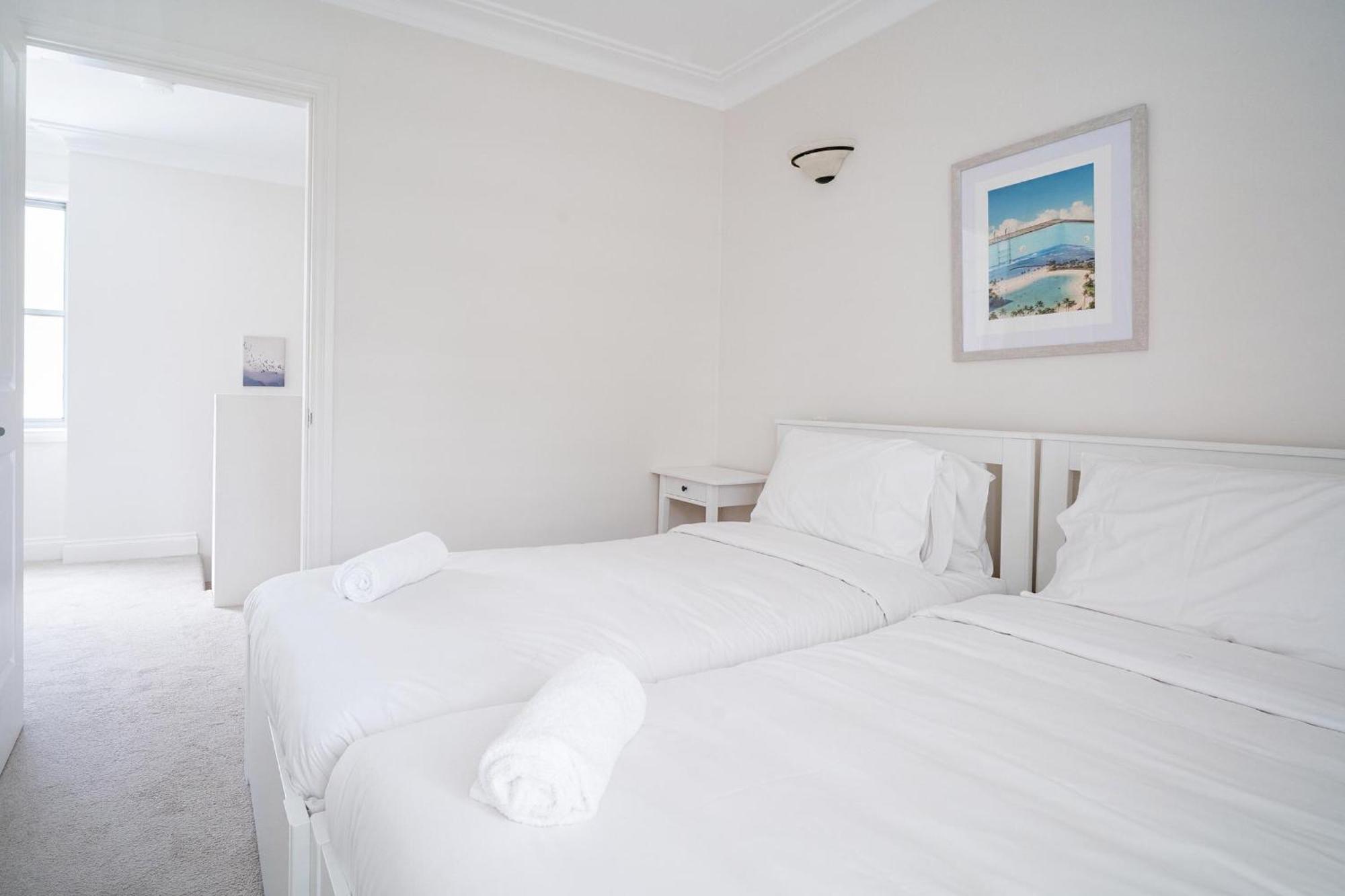The Newtowner - In The Heart Of Newtown! Sydney
